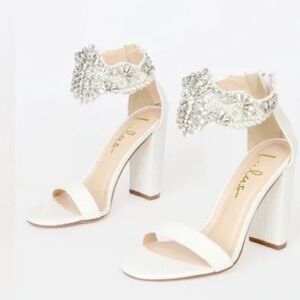 - Lulus White Satin Rhinestone Ankle Strap Block Heel Wm’s  Sz 9